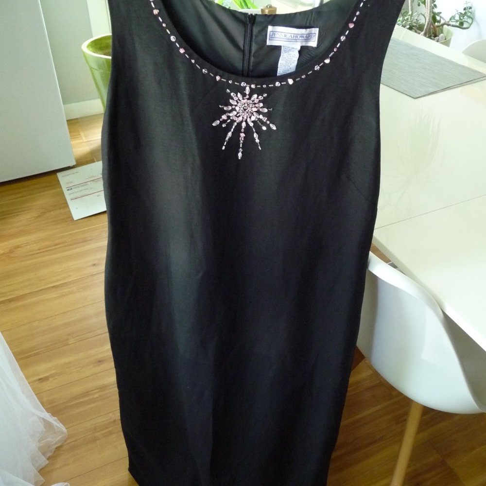 JESSICA HOWARD BLACK LINEN WITH EMBELISHMENT FULLY LINED BACK SLIT MAXI DRESS 16